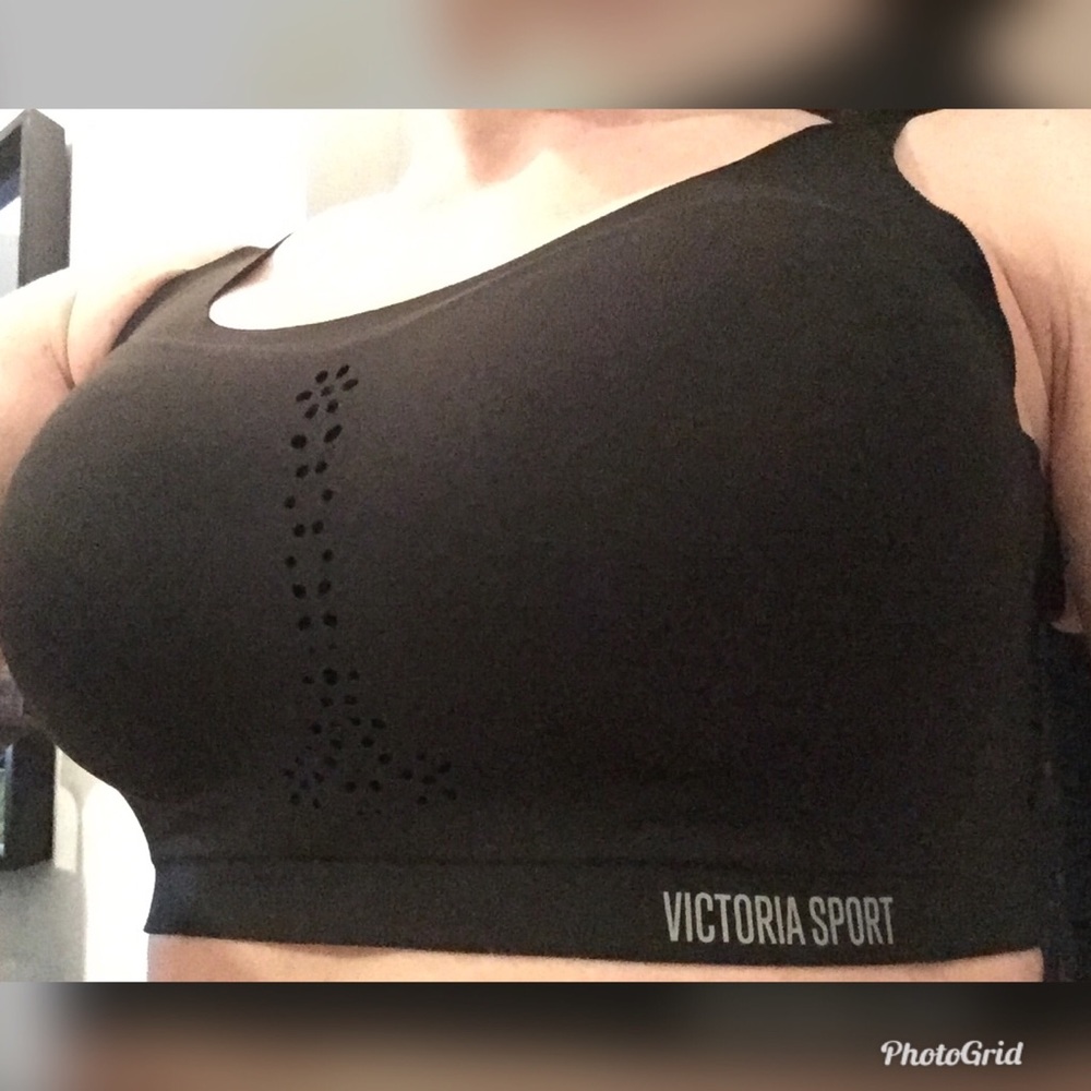 Victoria Secret Sports Bra - 34D